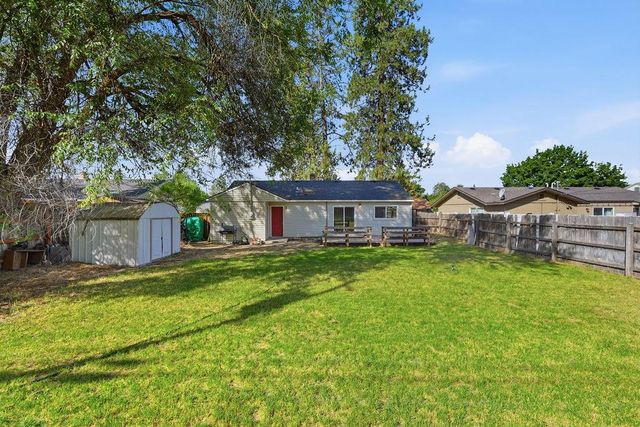 6012 N Greenwood Blvd, Spokane, WA 99205
