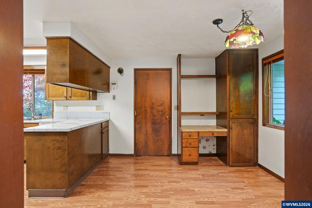 2270 Dorchester Dr S, Salem, OR 97305