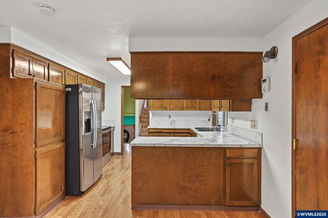 2270 Dorchester Dr S, Salem, OR 97305