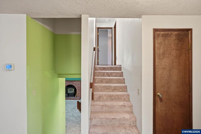 2270 Dorchester Dr S, Salem, OR 97305