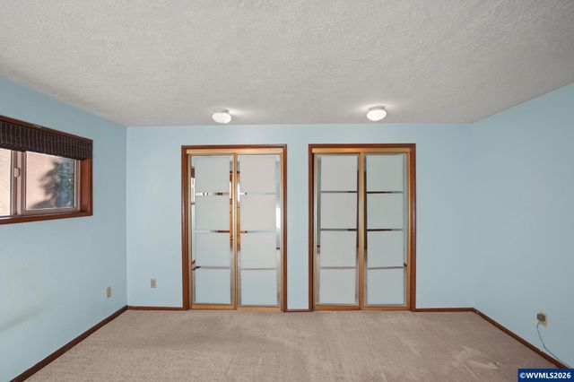 2270 Dorchester Dr S, Salem, OR 97305