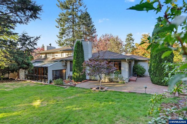 2270 Dorchester Dr S, Salem, OR 97305