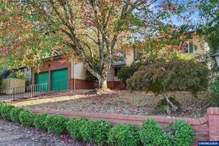 2270 Dorchester Dr S, Salem, OR 97305