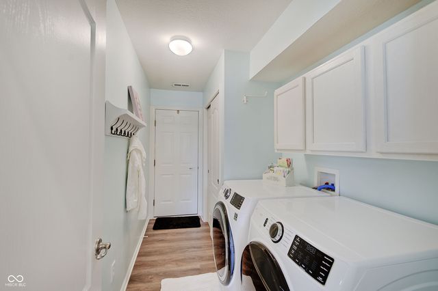 1451 Colony Park, Greenwood, IN 46143