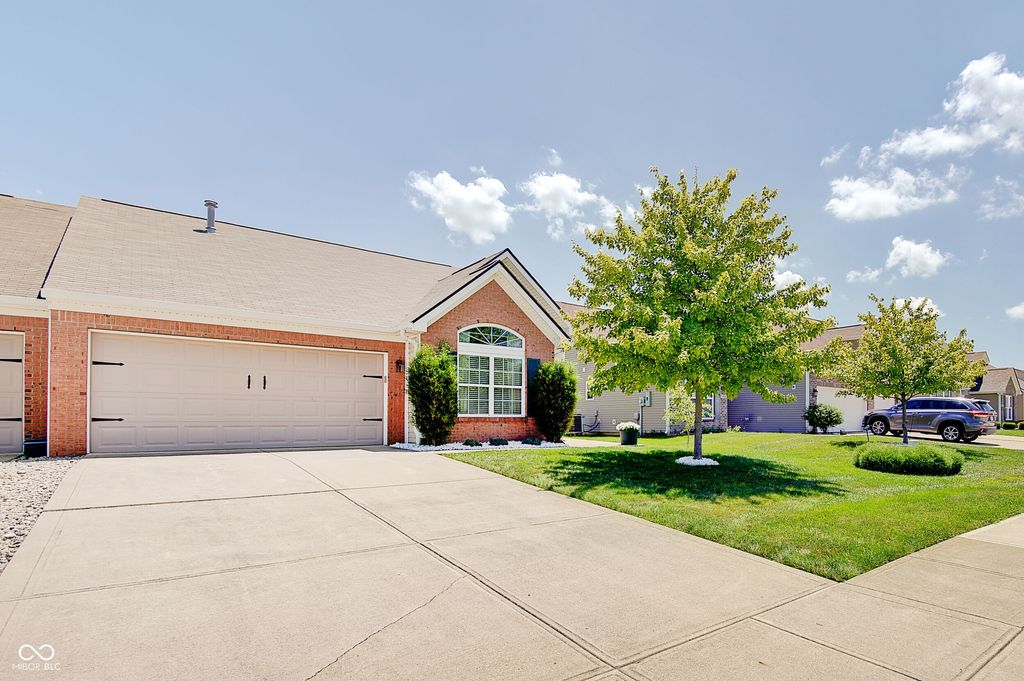 1451 Colony Park, Greenwood, IN 46143