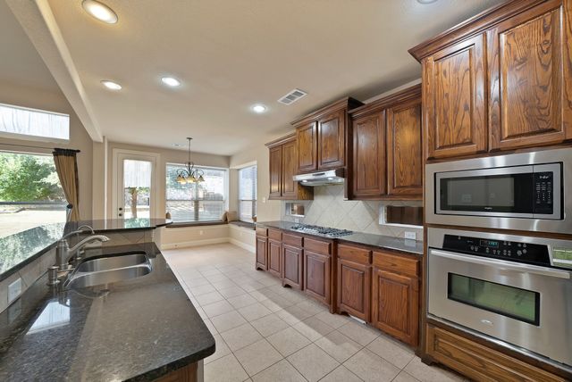 7315 Comal Drive, Irving, TX 75039