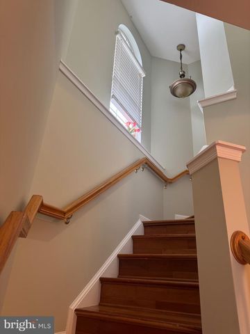 10827 VISTA GARDENS DR, Bowie, MD 20720