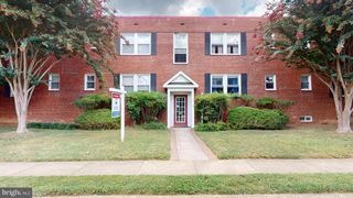 1210 N KENILWORTH ST #9, Arlington, VA 22205