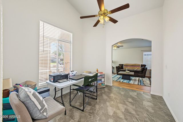 9218 W SAINT JOHN Road, Peoria, AZ 85382