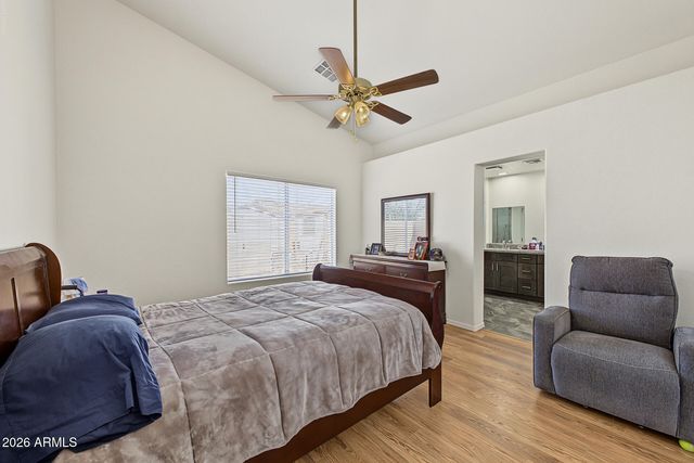 9218 W SAINT JOHN Road, Peoria, AZ 85382