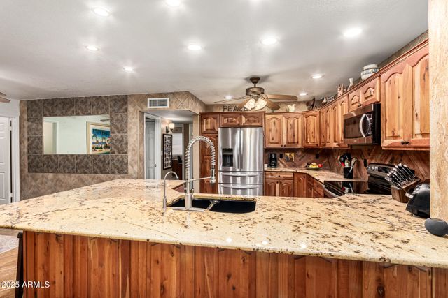 6042 E HALIFAX Street, Mesa, AZ 85205