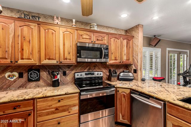 6042 E HALIFAX Street, Mesa, AZ 85205