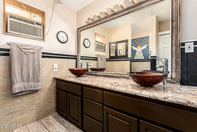 6042 E HALIFAX Street, Mesa, AZ 85205