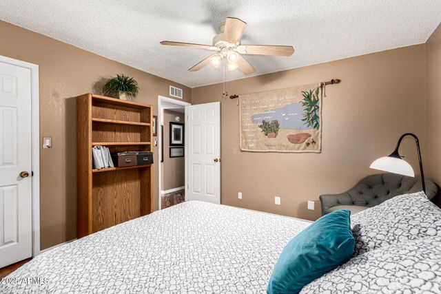 6042 E HALIFAX Street, Mesa, AZ 85205