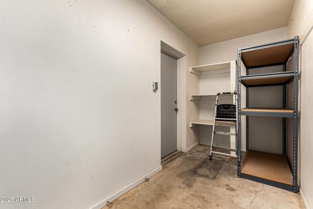 6042 E HALIFAX Street, Mesa, AZ 85205