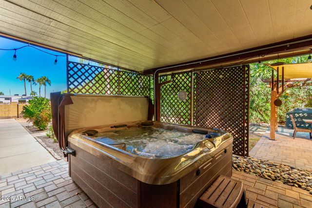 6042 E HALIFAX Street, Mesa, AZ 85205