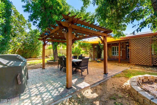 6042 E HALIFAX Street, Mesa, AZ 85205