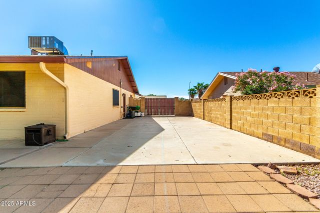 6042 E HALIFAX Street, Mesa, AZ 85205