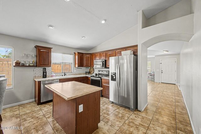 6804 S 43RD Lane, Laveen, AZ 85339