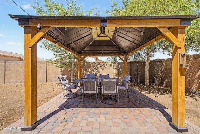 6804 S 43RD Lane, Laveen, AZ 85339
