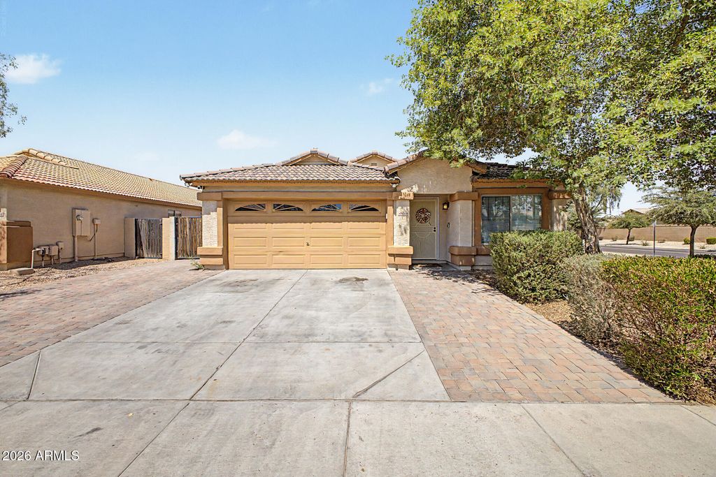 6804 S 43RD Lane, Laveen, AZ 85339