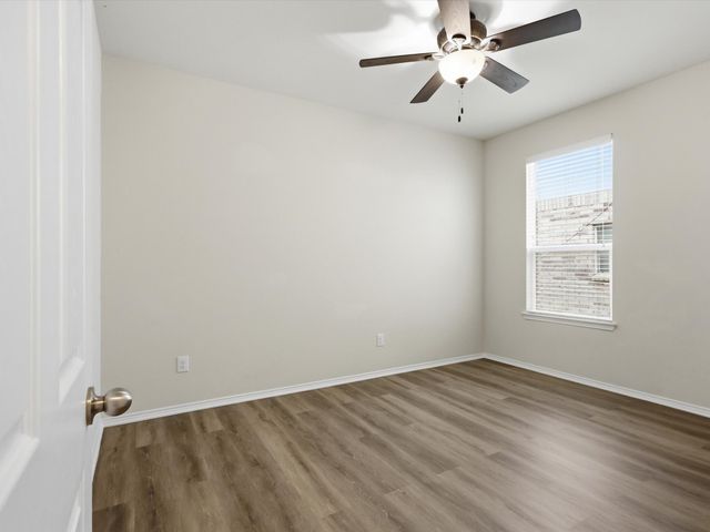 7761 Berrenda Drive, Fort Worth, TX 76131