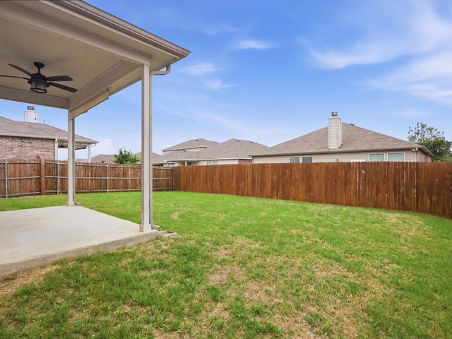 7761 Berrenda Drive, Fort Worth, TX 76131