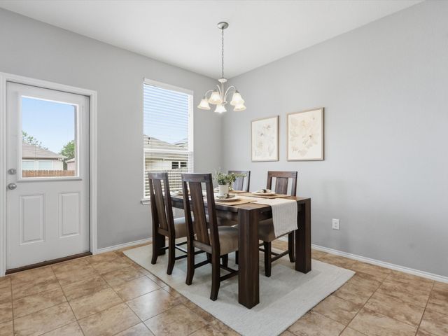 7761 Berrenda Drive, Fort Worth, TX 76131