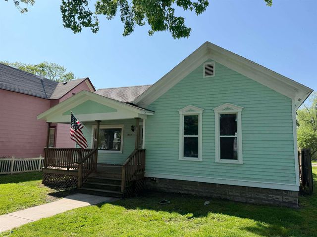 1214 Gillett Street, Port Huron, MI 48060