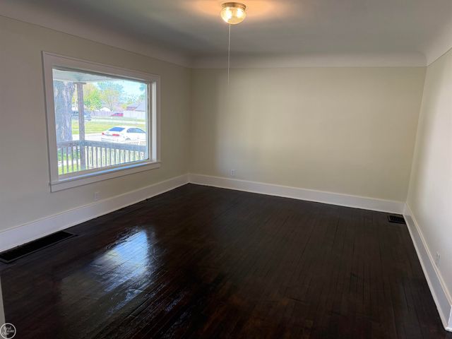 1214 Gillett Street, Port Huron, MI 48060