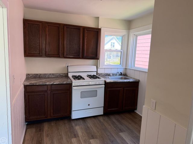 1214 Gillett Street, Port Huron, MI 48060