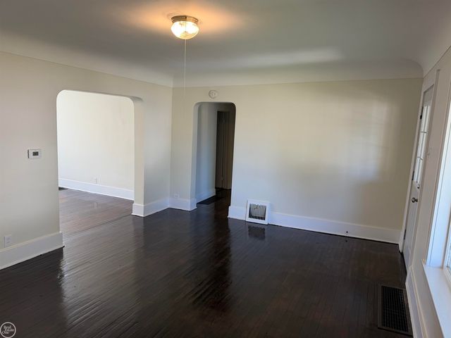 1214 Gillett Street, Port Huron, MI 48060