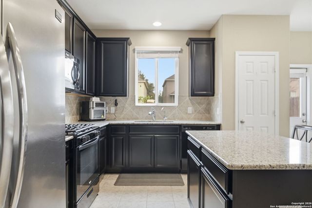 1450 Kedros, San Antonio, TX 78245