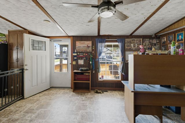 207 Center St, Portland, TN 37148