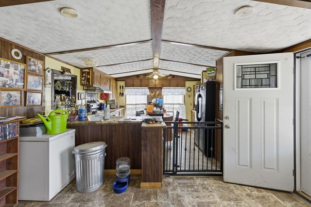 207 Center St, Portland, TN 37148