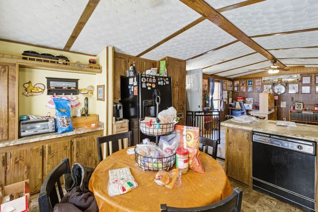 207 Center St, Portland, TN 37148