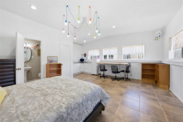 6106 Peninsula Circle, Athens, TX 75752