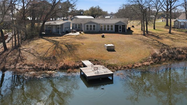 6106 Peninsula Circle, Athens, TX 75752