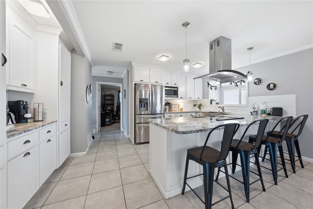 6106 Peninsula Circle, Athens, TX 75752