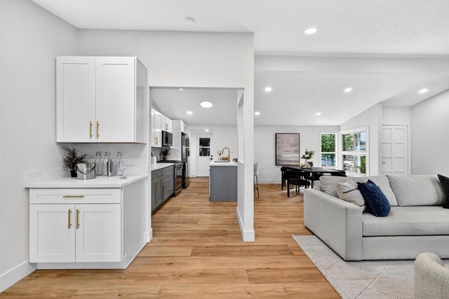 2546 MARATHON DR, San Diego, CA 92123