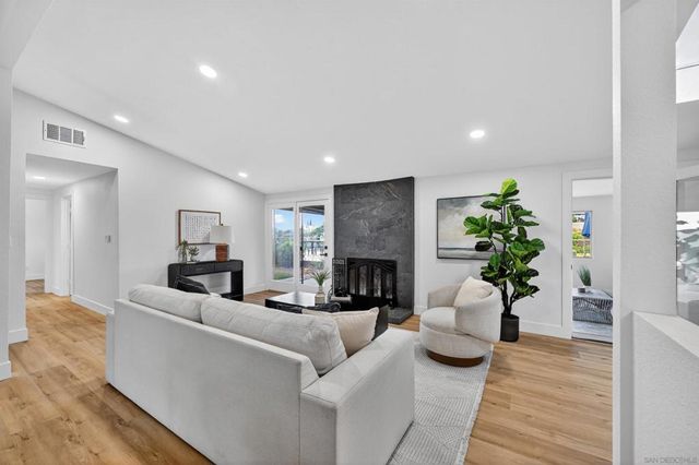 2546 MARATHON DR, San Diego, CA 92123