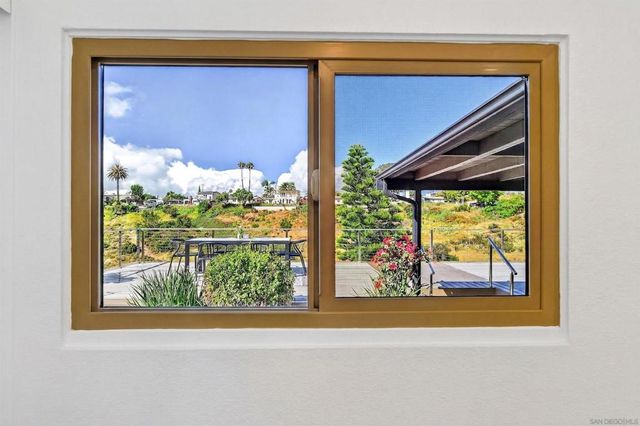 2546 MARATHON DR, San Diego, CA 92123