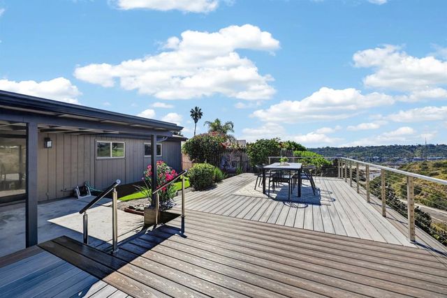 2546 MARATHON DR, San Diego, CA 92123