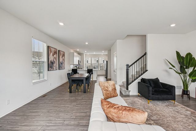 1077 Moraine Drive, South Elgin, IL 60177