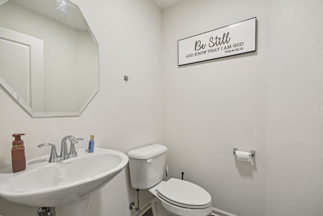 1077 Moraine Drive, South Elgin, IL 60177