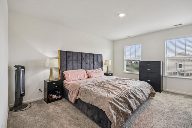 1077 Moraine Drive, South Elgin, IL 60177