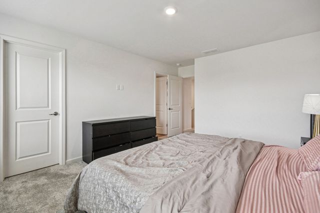 1077 Moraine Drive, South Elgin, IL 60177