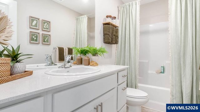 4938 Stella St NE, Salem, OR 97301