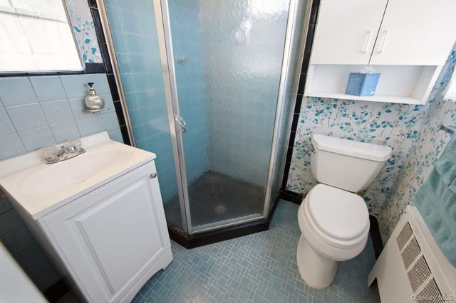 71 Parkway Drive, Syosset, NY 11791