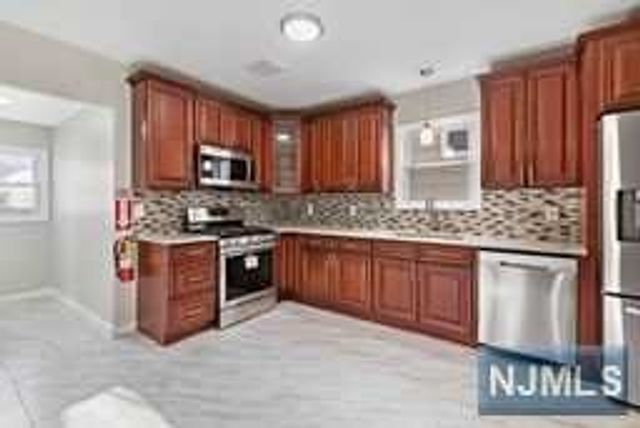 371 Parker Avenue, Hackensack, NJ 07601